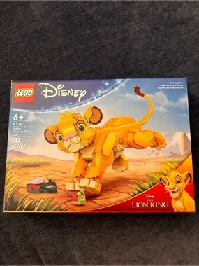 LEGO Disney Simba Cub Building Set - Orange, Yellow